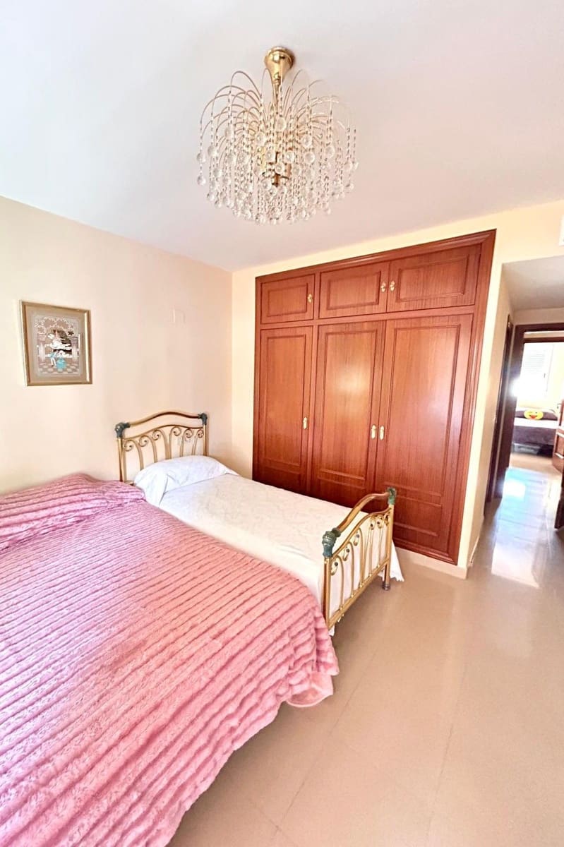 2 slaapkamer Appartement te koop in Fuengirola - € 365.000 (Ref: 9795506)