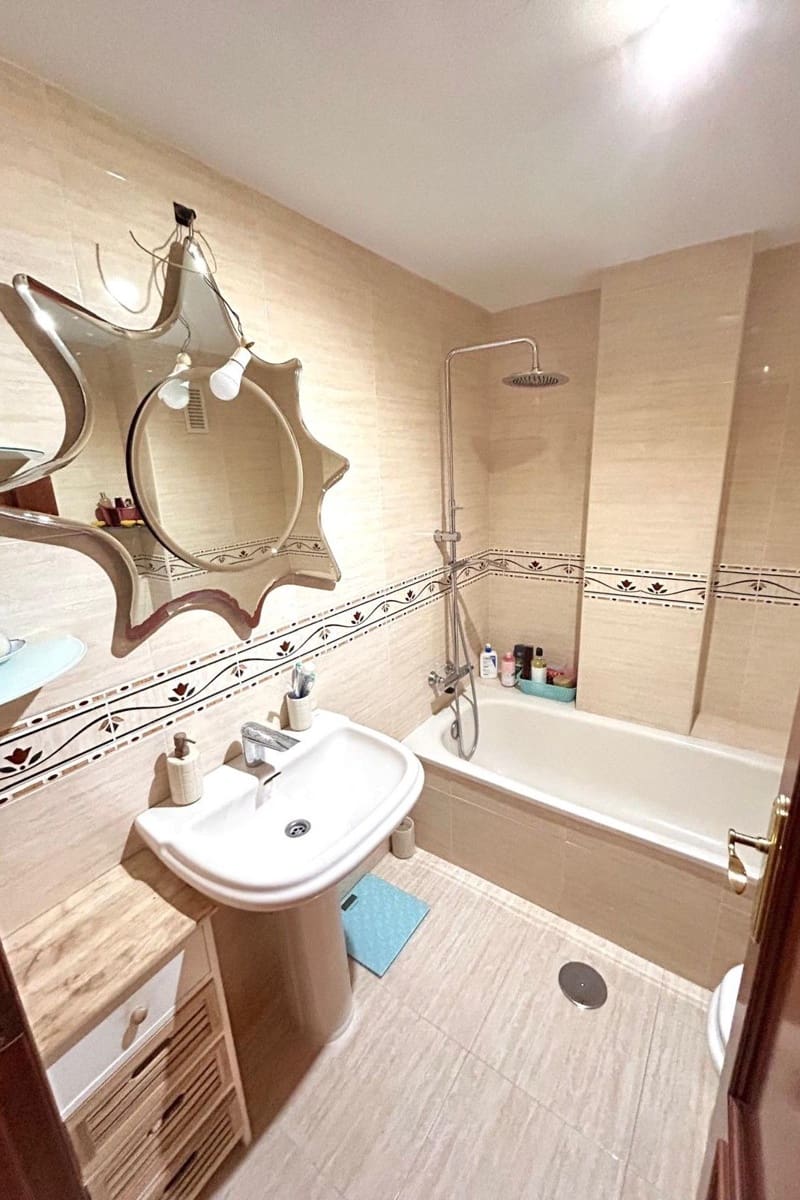 2 slaapkamer Appartement te koop in Fuengirola - € 365.000 (Ref: 9795506)