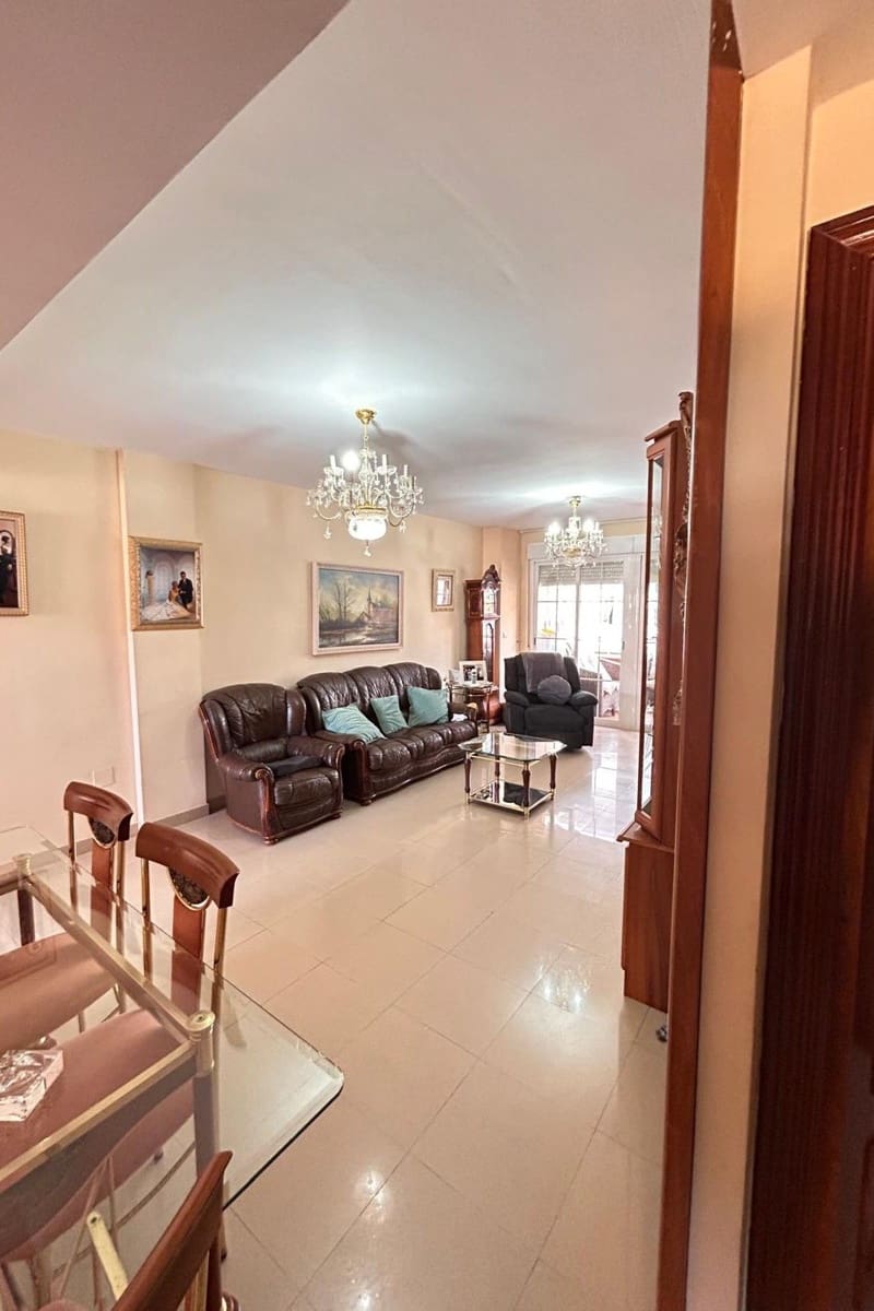 2 slaapkamer Appartement te koop in Fuengirola - € 365.000 (Ref: 9795506)