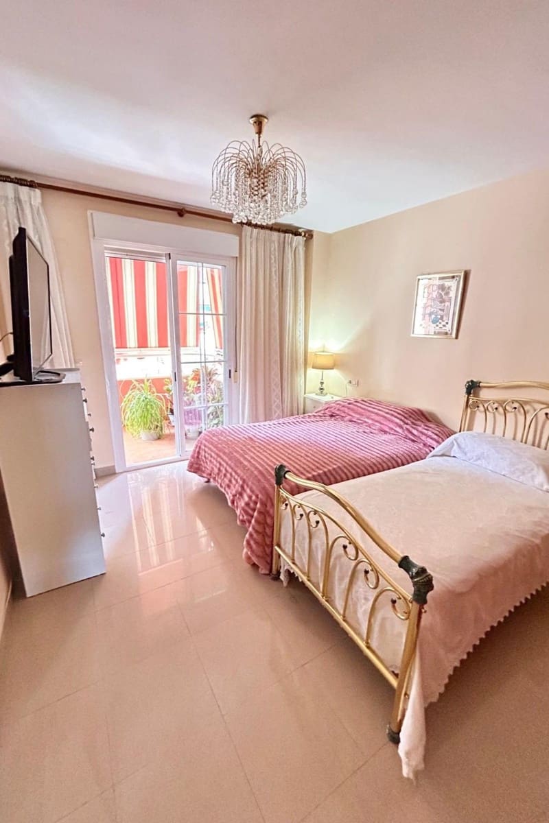 2 slaapkamer Appartement te koop in Fuengirola - € 365.000 (Ref: 9795506)