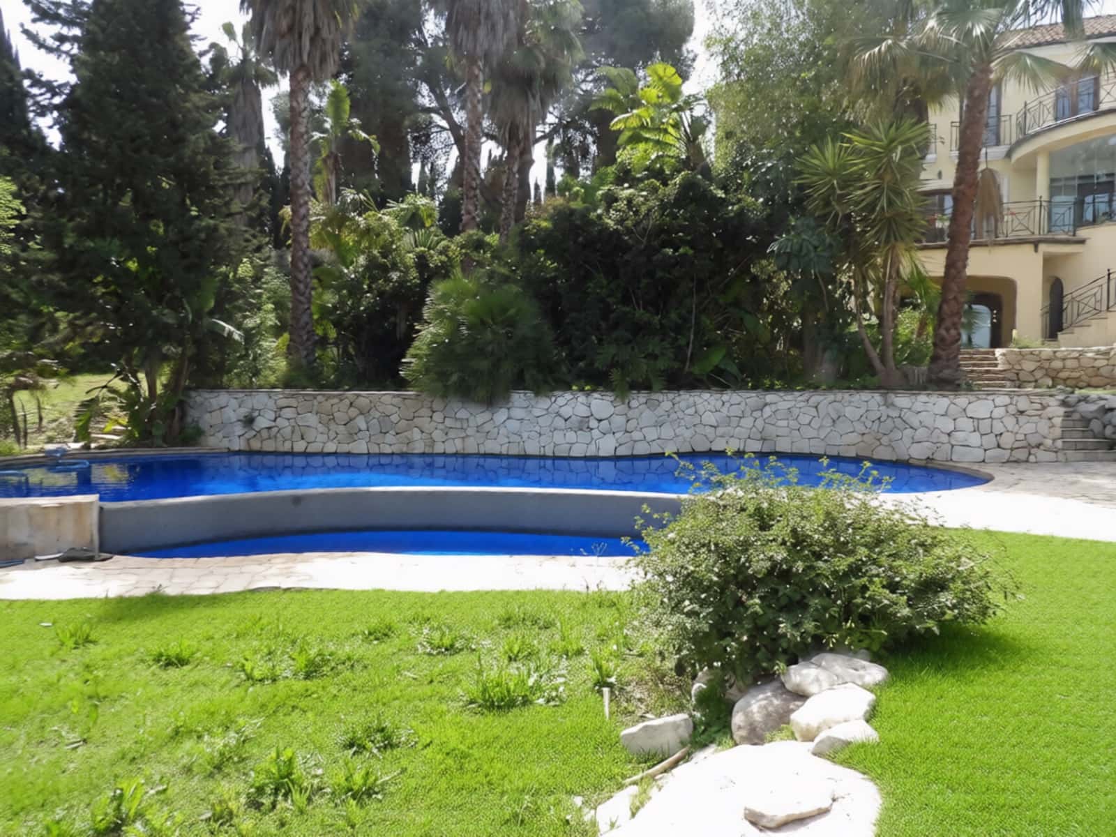 6 bedroom Villa for sale in Alhaurin el Grande with pool - € 2,200,000 (Ref: 9795507)