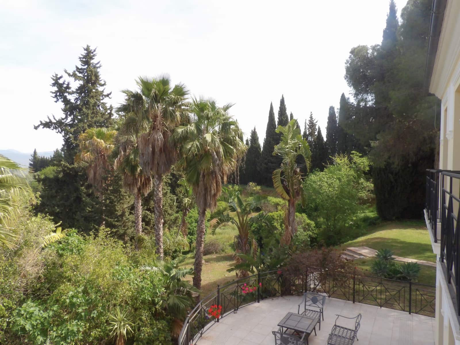 6 bedroom Villa for sale in Alhaurin el Grande with pool - € 2,200,000 (Ref: 9795507)