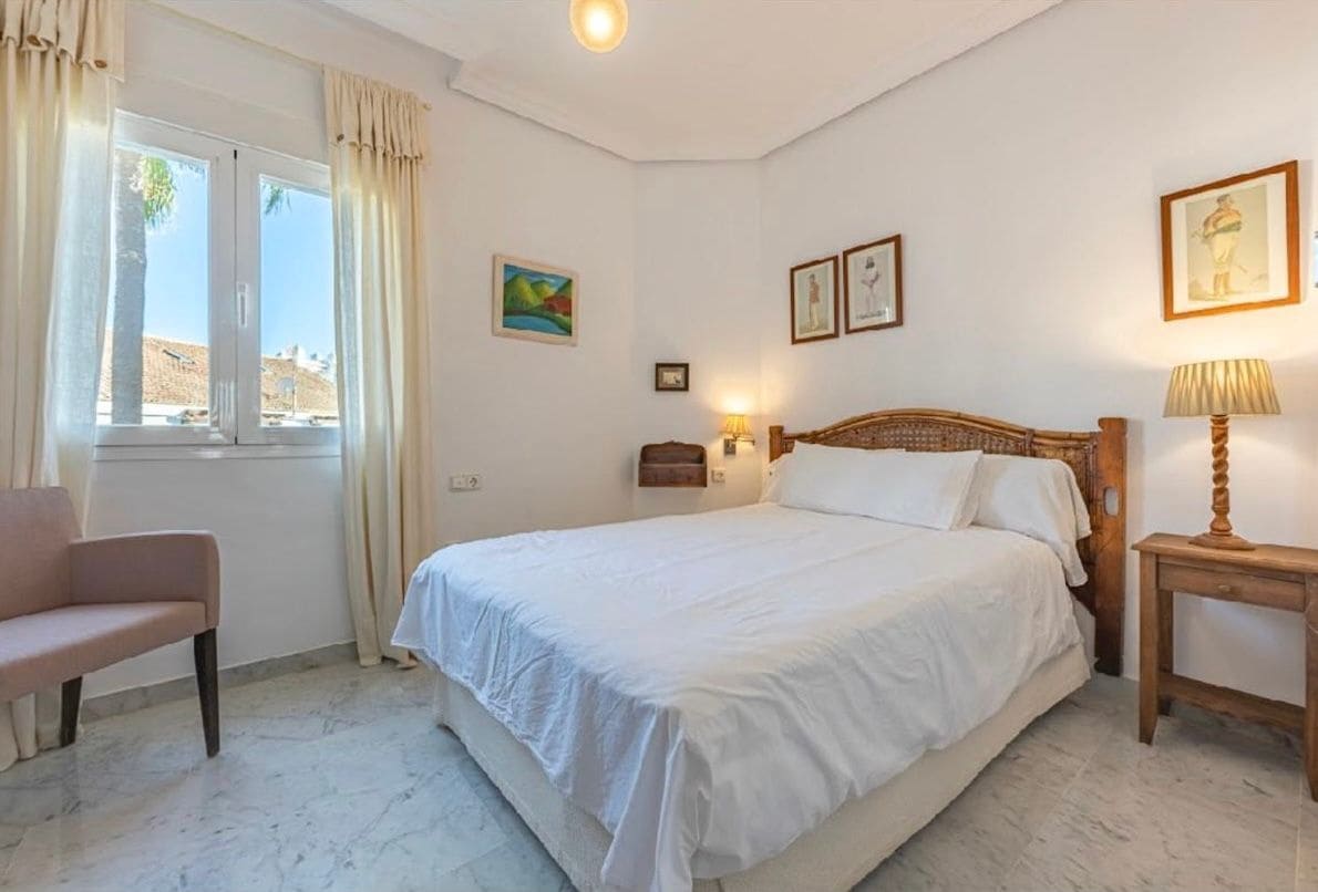 4 sovrum Lägenhet till salu i Marbella med pool - 1 350 000 € (Ref: 9798297)