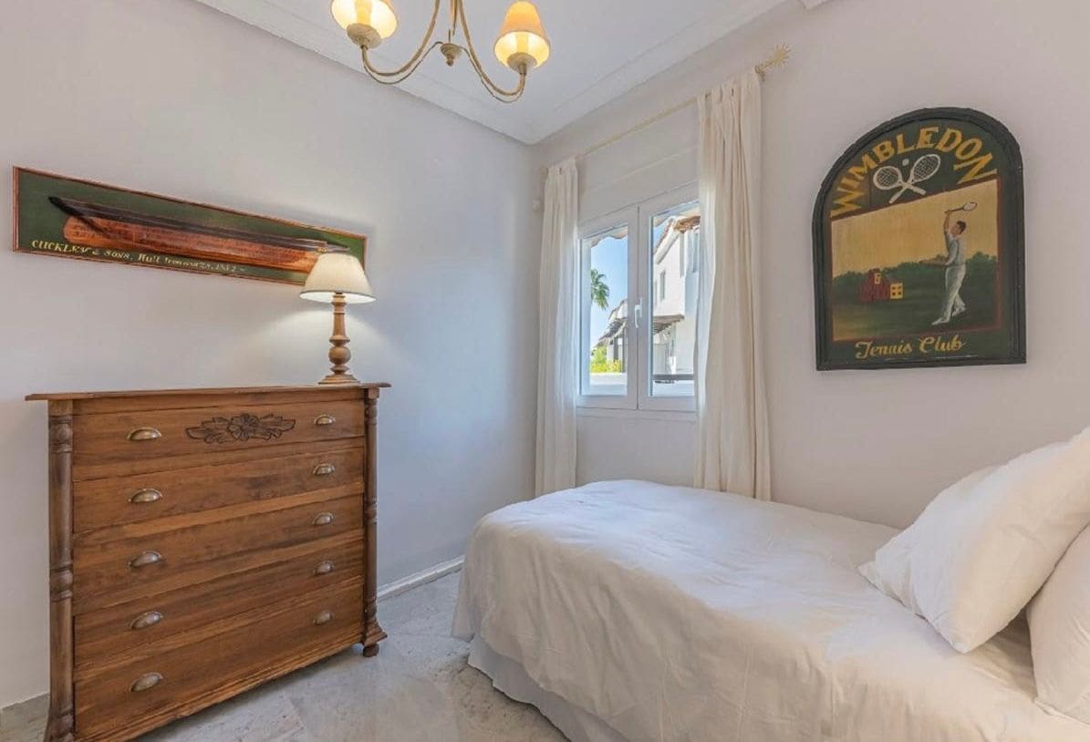 4 sovrum Lägenhet till salu i Marbella med pool - 1 350 000 € (Ref: 9798297)