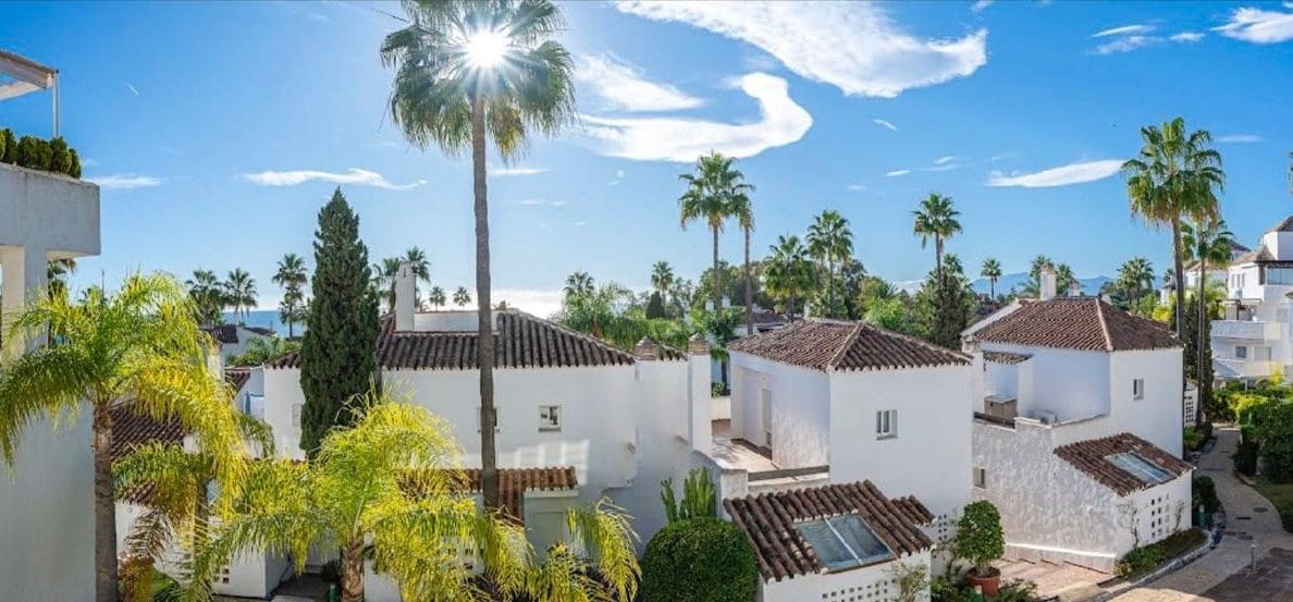 4 sovrum Lägenhet till salu i Marbella med pool - 1 350 000 € (Ref: 9798297)
