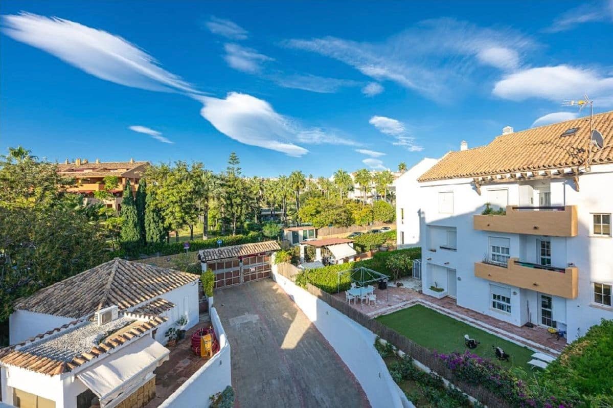 4 sovrum Lägenhet till salu i Marbella med pool - 1 350 000 € (Ref: 9798297)