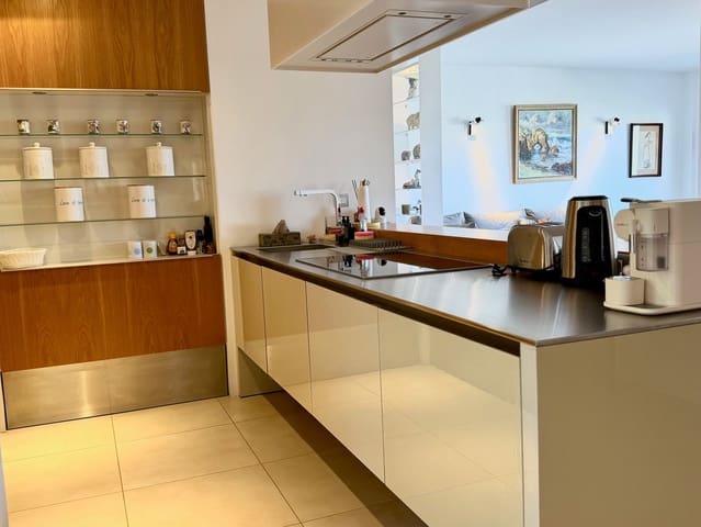 Apartamento de 4 habitaciones en Santa Ponsa, Calvià en alquiler con piscina garaje - 3.700 € (Ref: 9802630)