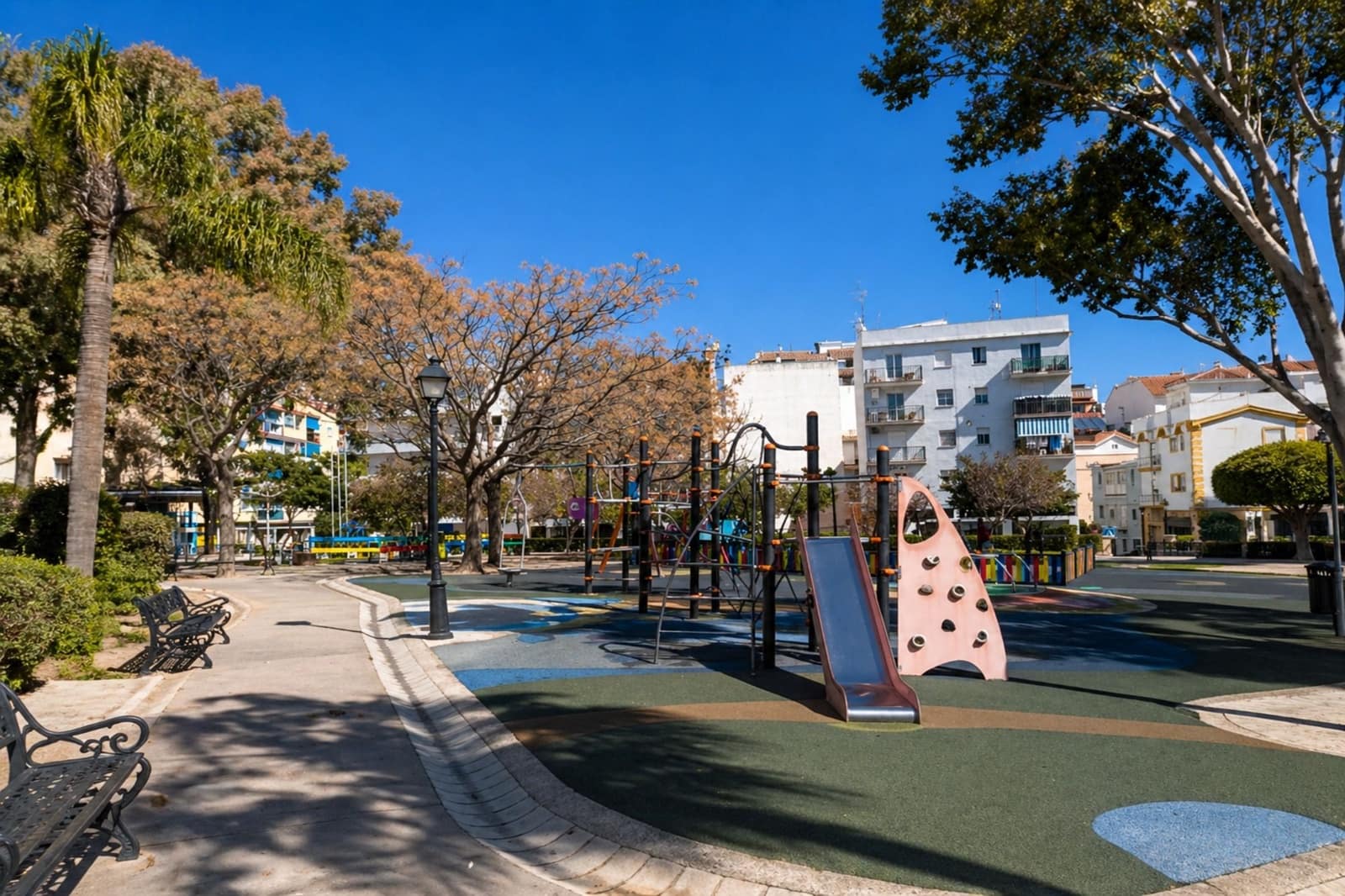 Ático de 1 habitación en Fuengirola en venta - 289.000 € (Ref: 9802631)