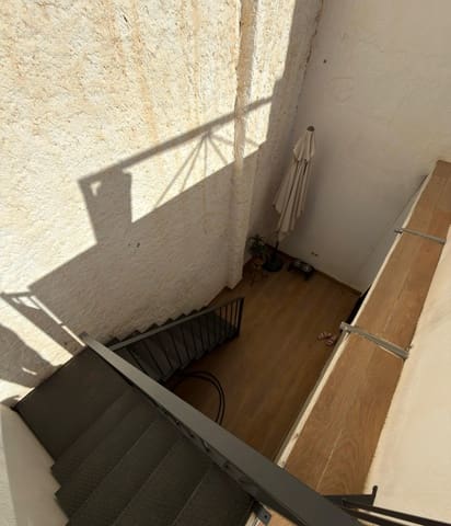 2 sypialnia Dom na sprzedaż w El Molinillo, Miasto Málaga - 250 000 € (Ref: 9802810)