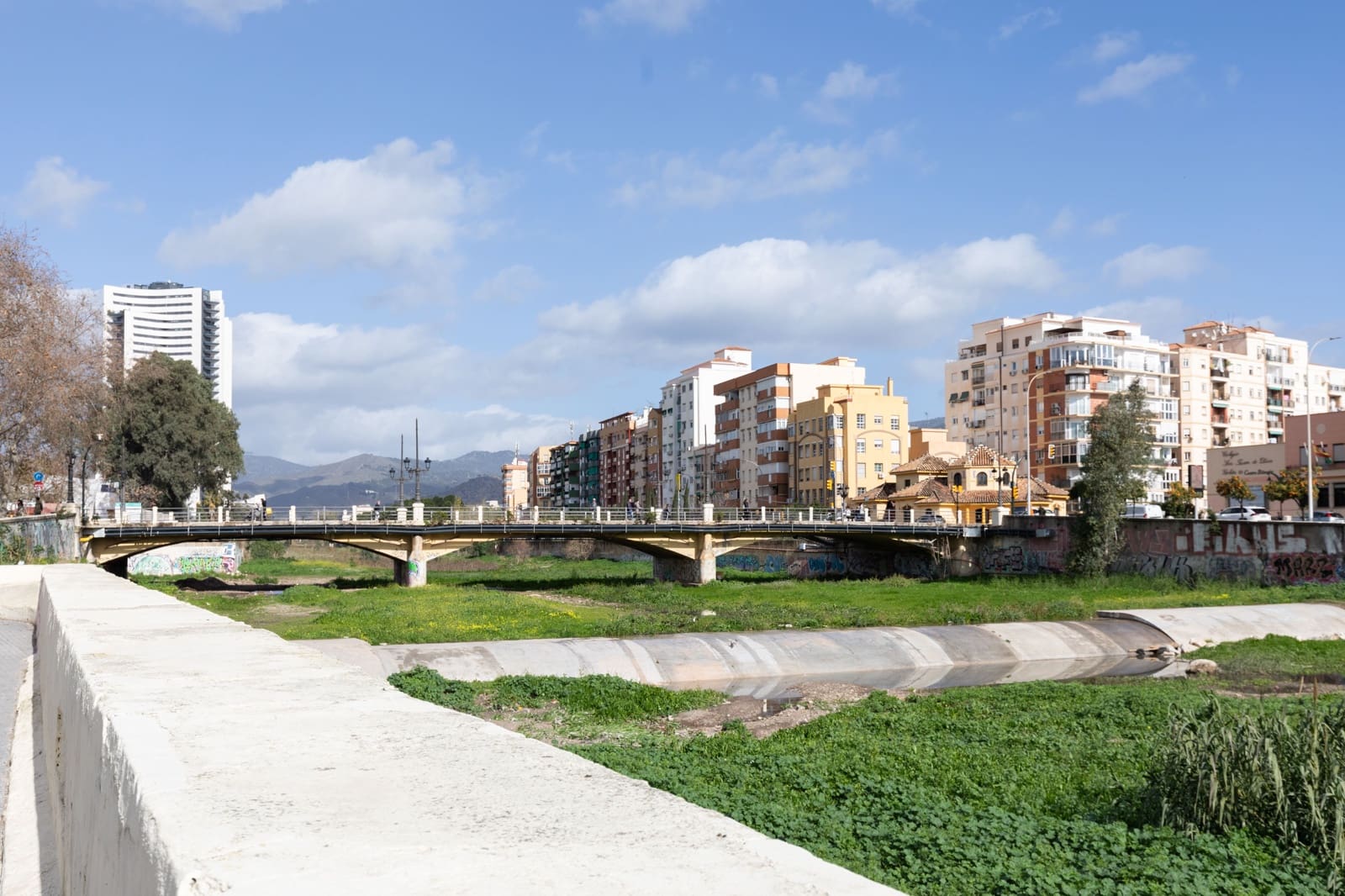 2 Zimmer Haus zu verkaufen in Malaga Stadt - 250.000 € (Ref: 9802810)