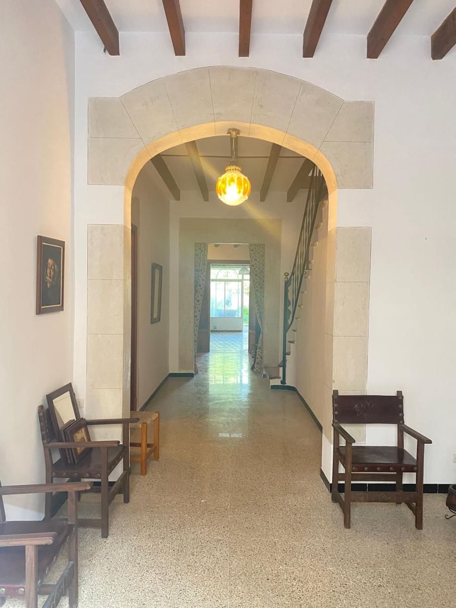 5 bedroom Townhouse for sale in Llucmajor - € 610,000 (Ref: 9803798)