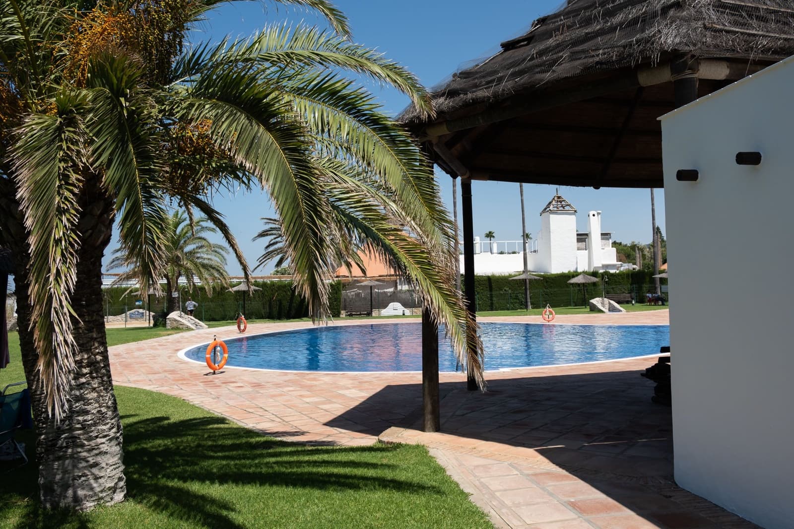 3 sovrum Lägenhet till salu i Barbate med pool - 442 000 € (Ref: 9803799)