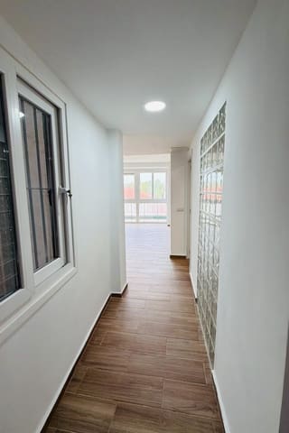 3 slaapkamer Appartement te koop in La Trinidad, Málaga stad - € 375.000 (Ref: 9805425)