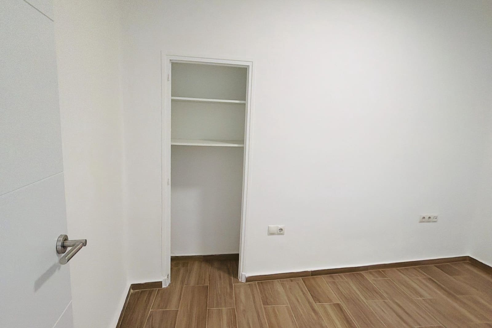 3 slaapkamer Appartement te koop in Malaga stad - € 375.000 (Ref: 9805425)