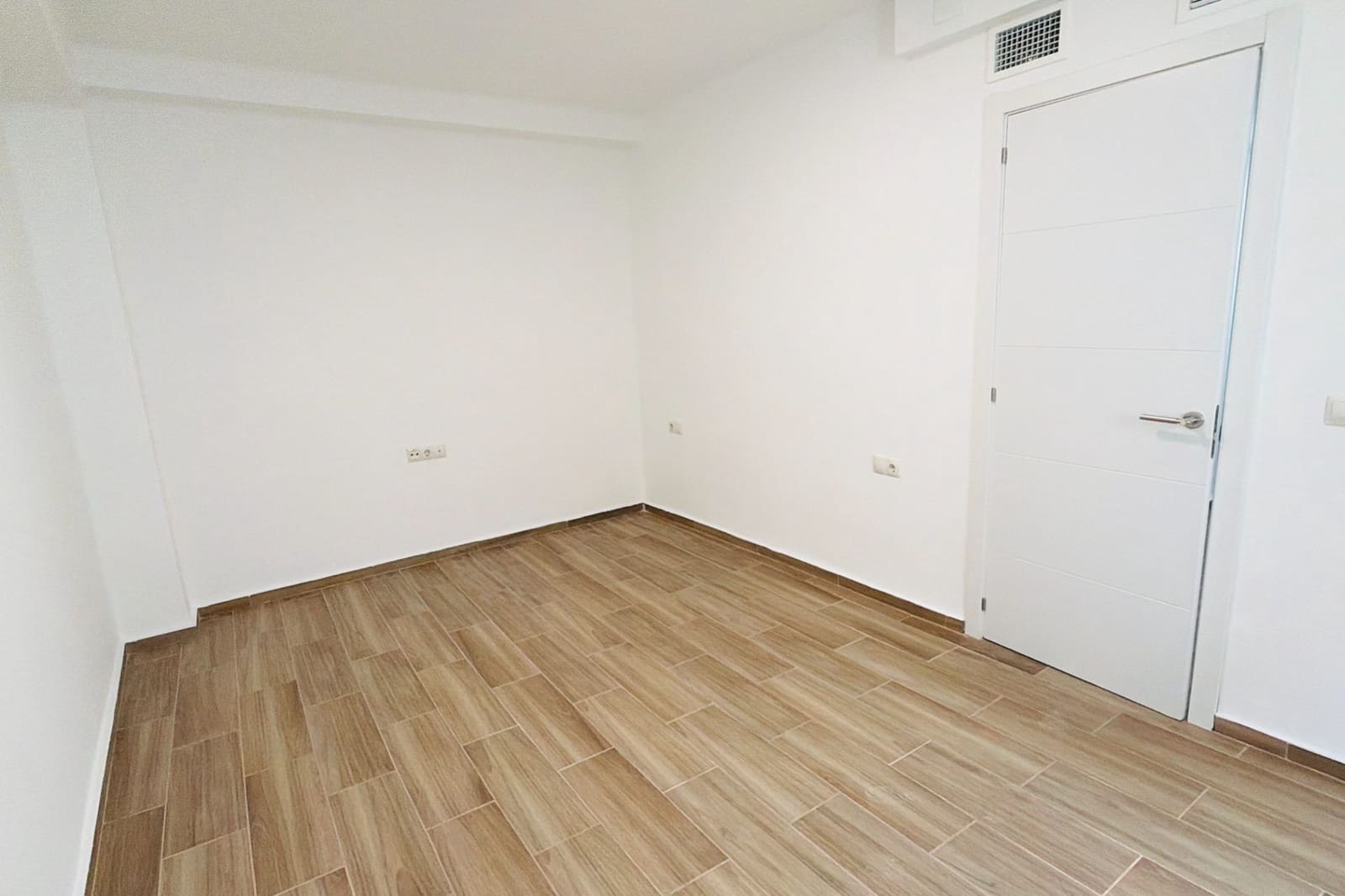 3 slaapkamer Appartement te koop in Malaga stad - € 375.000 (Ref: 9805425)