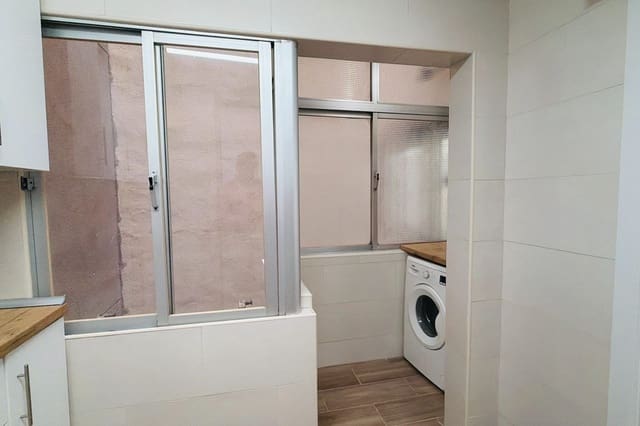 3 slaapkamer Appartement te koop in La Trinidad, Málaga stad - € 375.000 (Ref: 9805425)