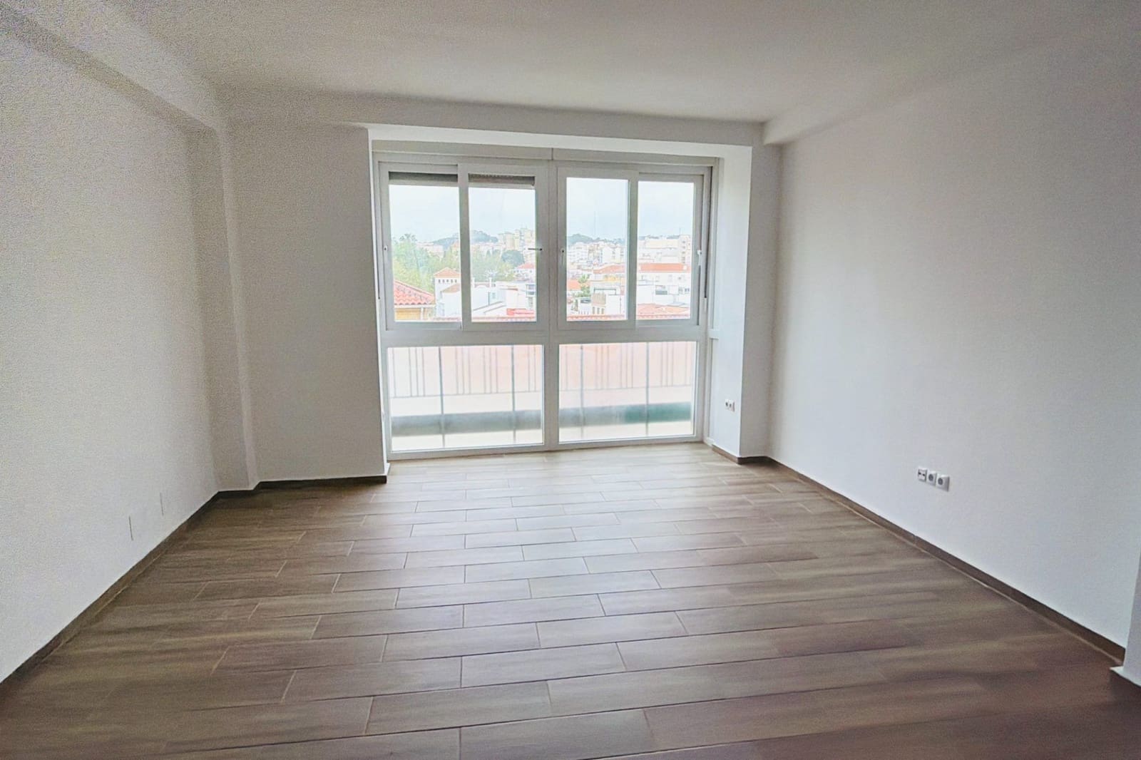 3 slaapkamer Appartement te koop in Malaga stad - € 375.000 (Ref: 9805425)