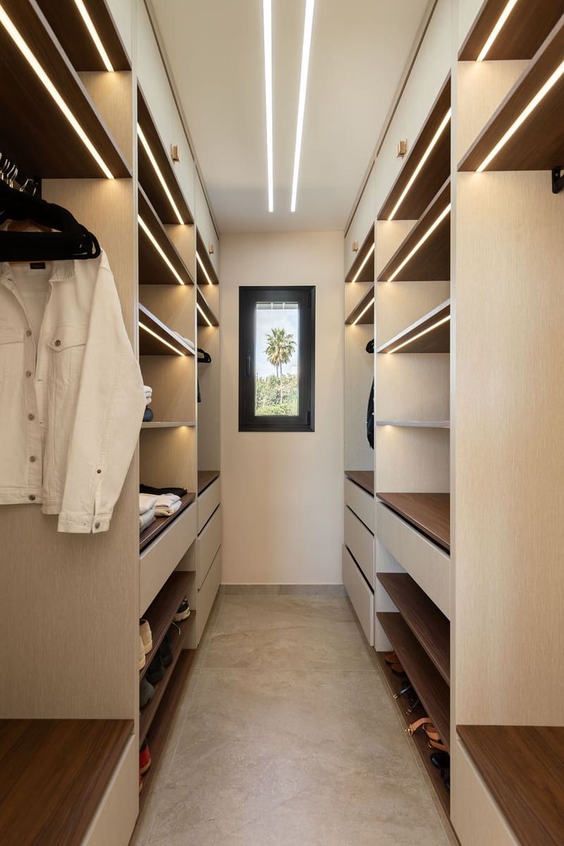 6 camera da letto Villa in vendita in Benahavis con piscina - 2.750.000 € (Rif: 9805915)