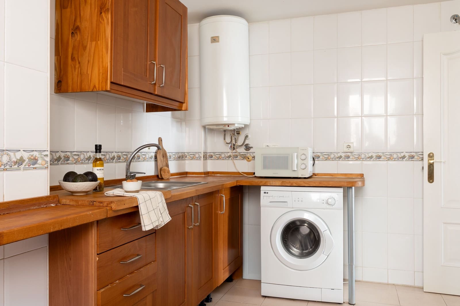 3 bedroom Apartment for sale in Rincon de la Victoria with pool - € 375,000 (Ref: 9806993)