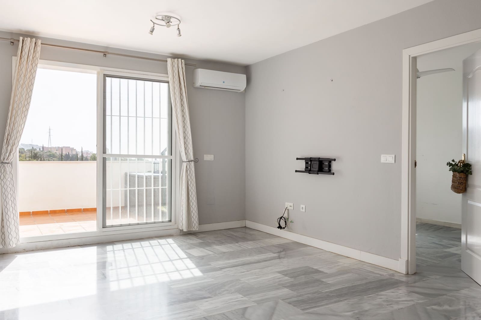 3 bedroom Apartment for sale in Rincon de la Victoria with pool - € 375,000 (Ref: 9806993)