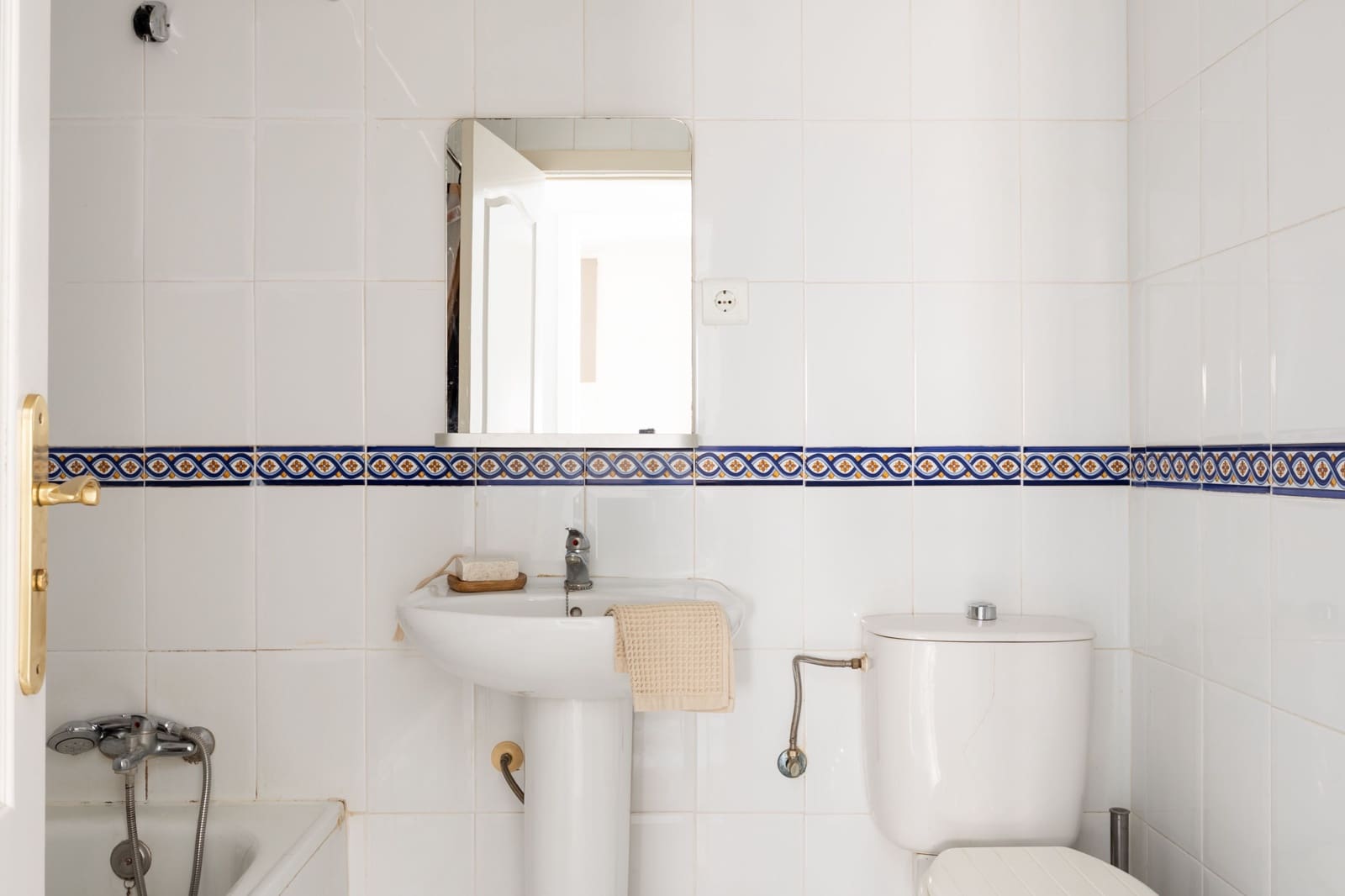 3 bedroom Apartment for sale in Rincon de la Victoria with pool - € 375,000 (Ref: 9806993)