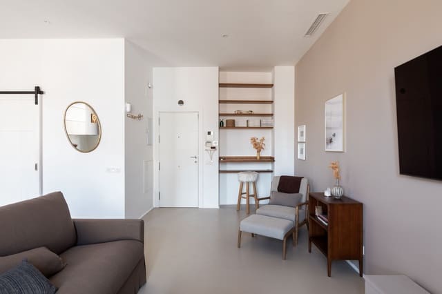 1 bedroom Apartment for sale in La Trinidad, Málaga city - € 439,000 (Ref: 9807097)