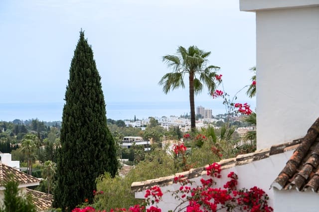 5 quarto Casa em Banda para venda em Los Naranjos, Marbella - 2 595 000 € (Ref: 9812620)