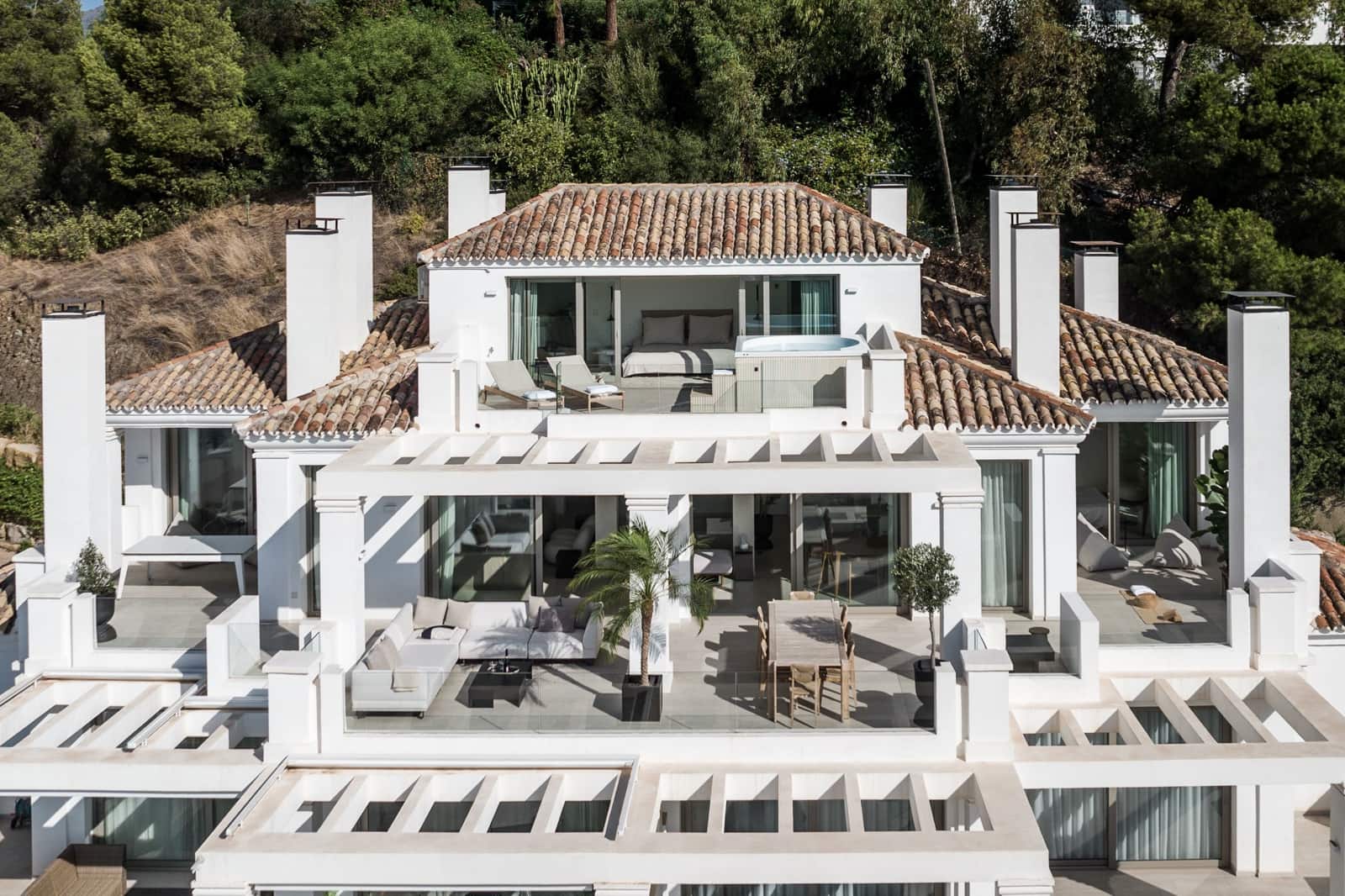 3 bedroom Apartment for sale in Marbella with pool - € 2,980,000 (Ref: 9815386)