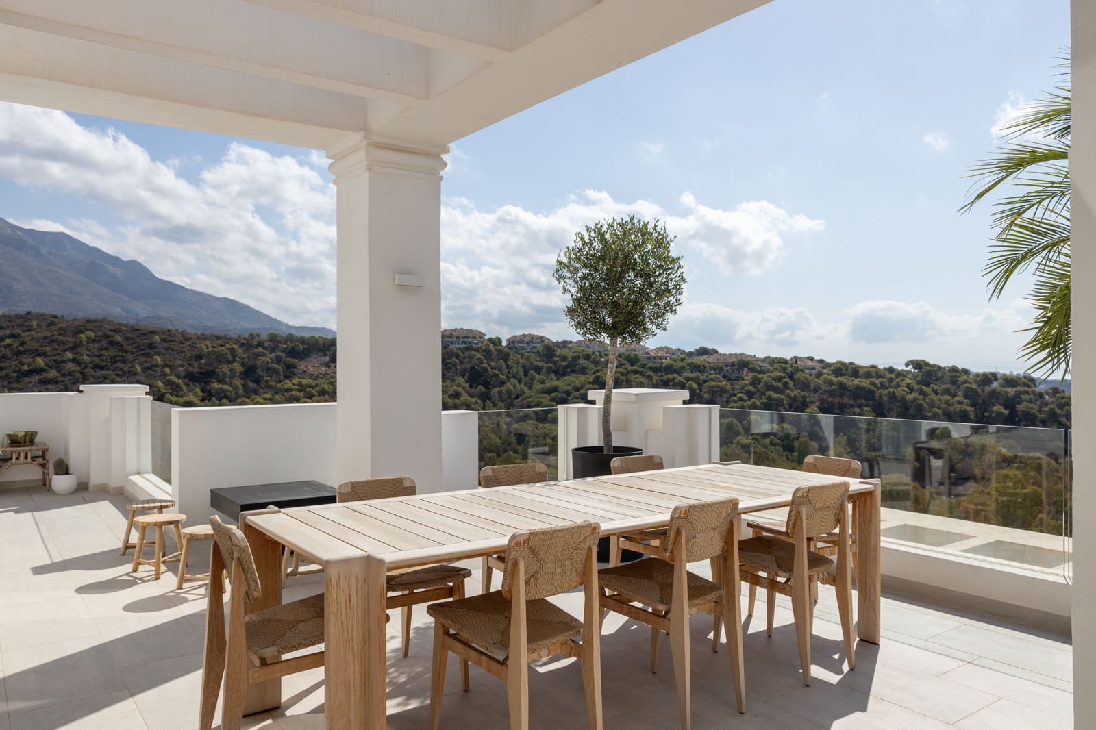 3 bedroom Apartment for sale in Marbella with pool - € 2,980,000 (Ref: 9815386)