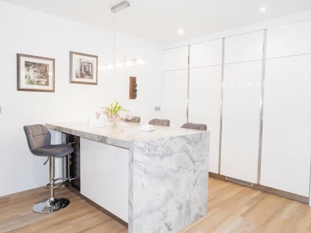 4 sypialnia Finka/Dom wiejski na sprzedaż w Coín - 795 000 € (Ref: 9816144)