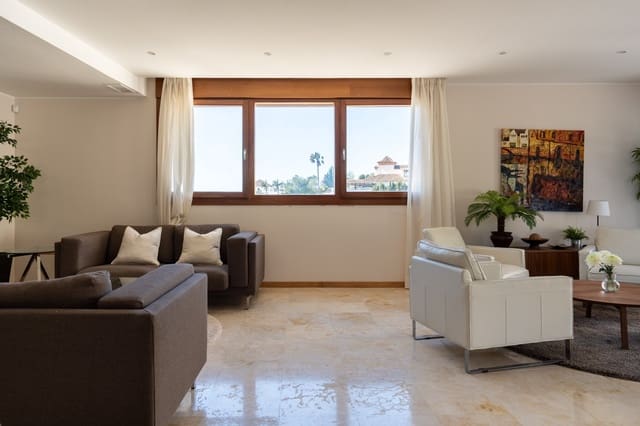 3 camera da letto Attico in vendita in Alto de los Monteros, Marbella con piscina - 695.000 € (Rif: 9816145)