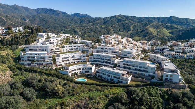 3 camera da letto Attico in vendita in Alto de los Monteros, Marbella con piscina - 695.000 € (Rif: 9816145)
