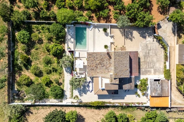 4 bedroom Townhouse for sale in Son Espanyol, Palma de Mallorca with pool - € 1,490,000 (Ref: 9816611)