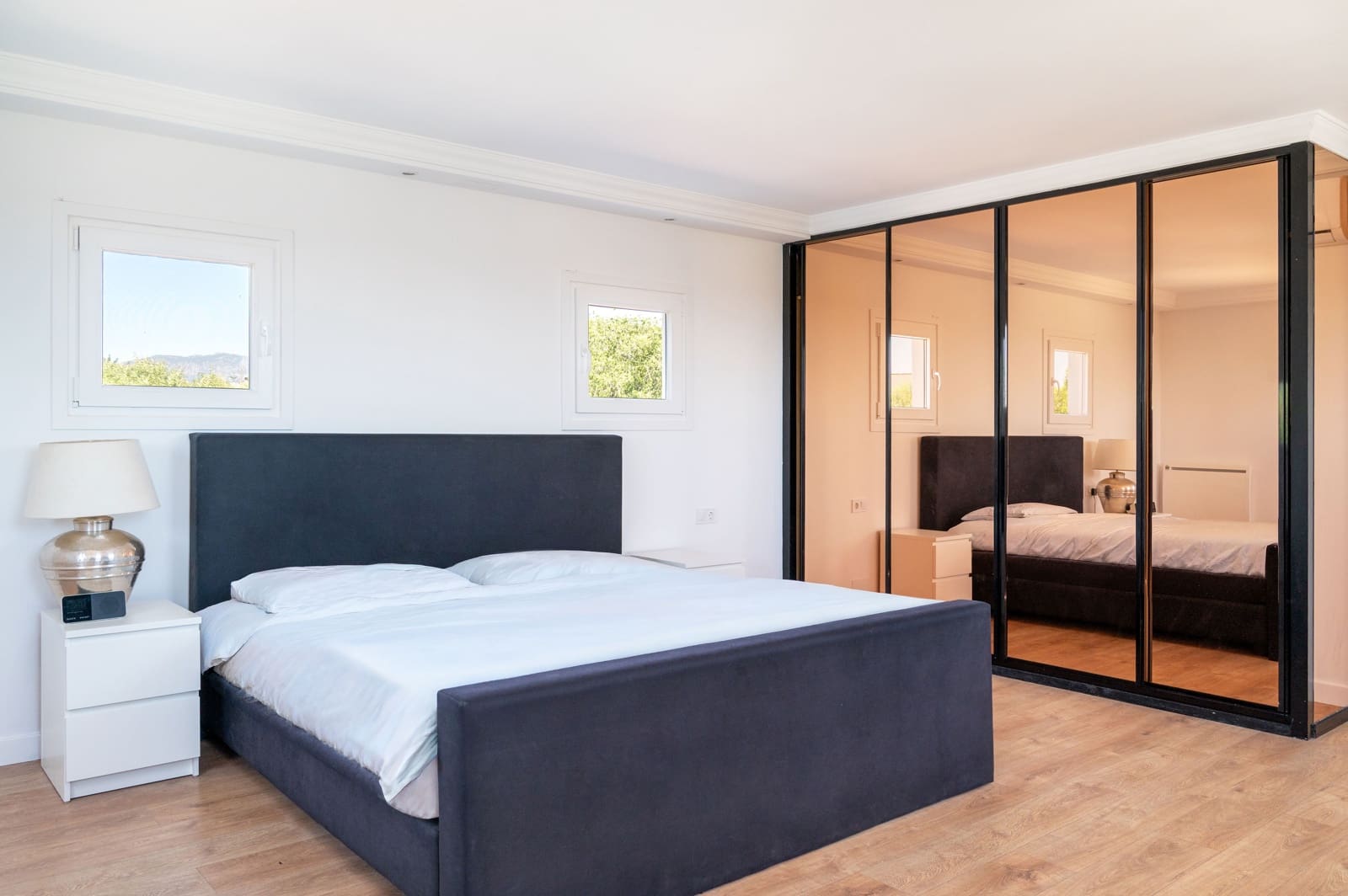 4 bedroom Townhouse for sale in Palma de Mallorca with pool - € 1,490,000 (Ref: 9816611)