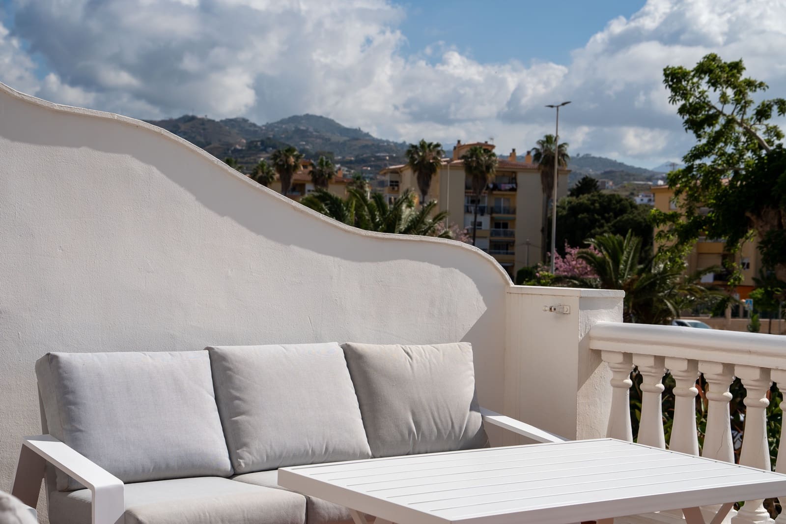1 Zimmer Apartment zu verkaufen in Algarrobo mit Pool - 310.000 € (Ref: 9819205)