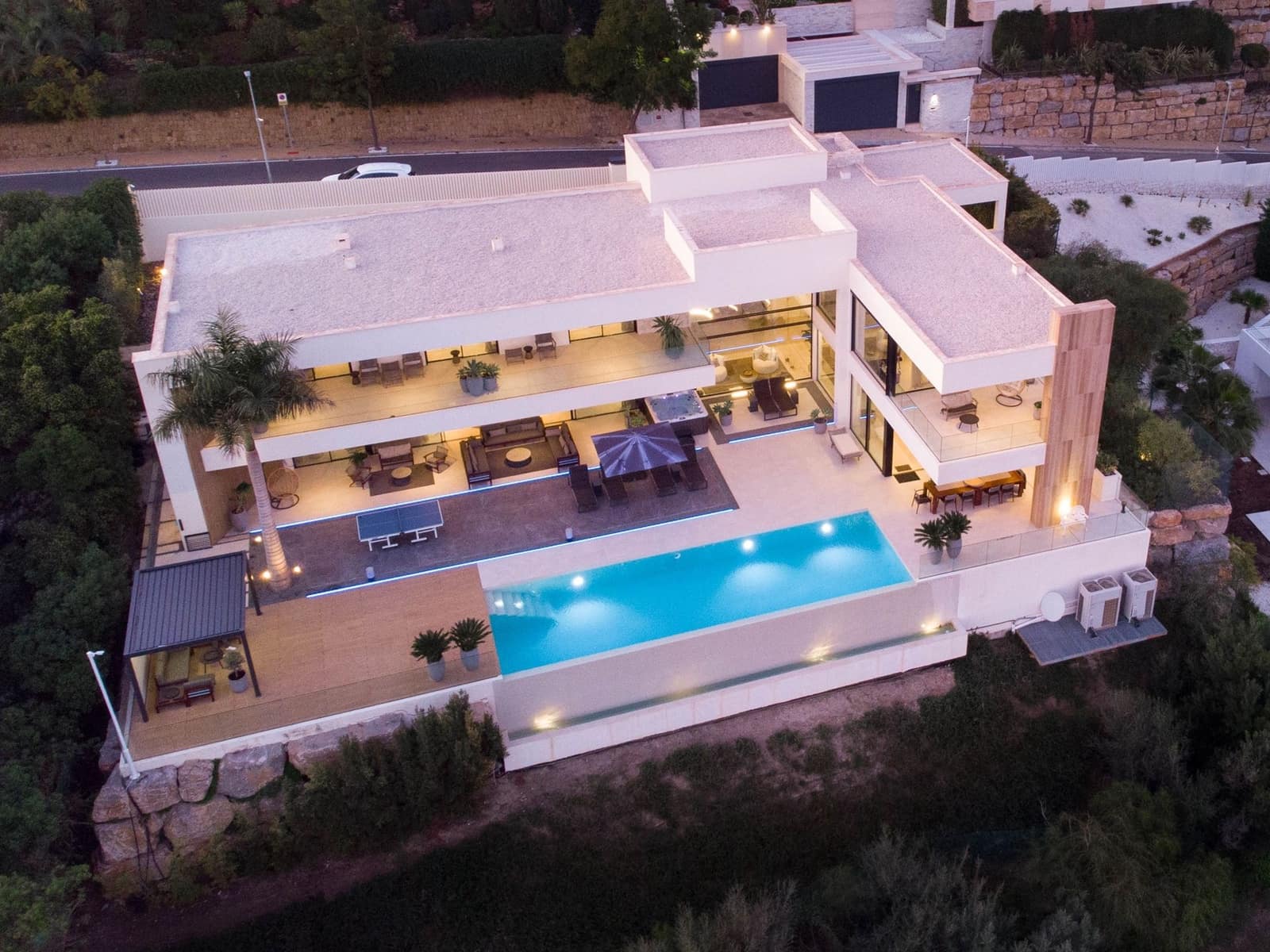 5 Zimmer Villa zu verkaufen in Benahavis mit Pool - 5.600.000 € (Ref: 9827344)