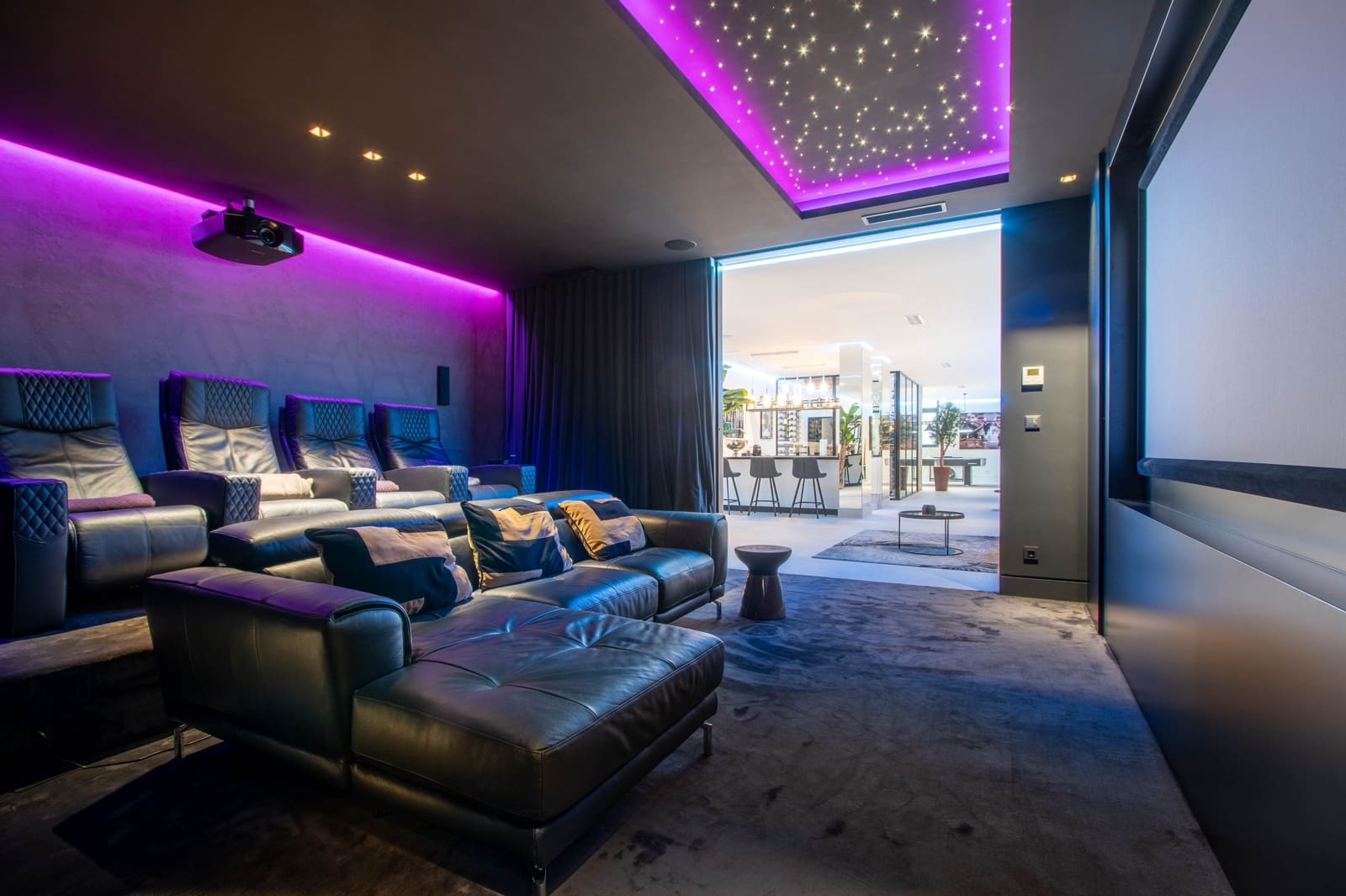 5 Zimmer Villa zu verkaufen in Benahavis mit Pool - 5.600.000 € (Ref: 9827344)