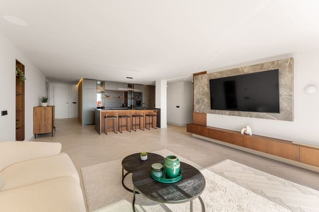 4 slaapkamer Penthouse te koop in Marbella met zwembad - € 1.995.000 (Ref: 9827345)