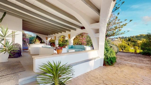 Villa/Maison à vendre à Sineu avec piscine - 1 200 000 € (Ref: 9827346)