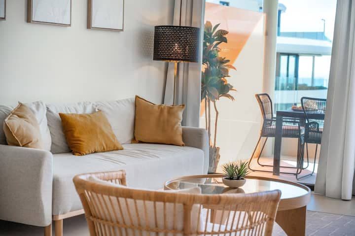 2 bedroom Apartment for sale in Benalmadena with pool - € 615,000 (Ref: 9828176)