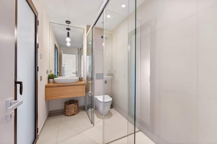 2 bedroom Apartment for sale in Benalmadena with pool - € 615,000 (Ref: 9828176)