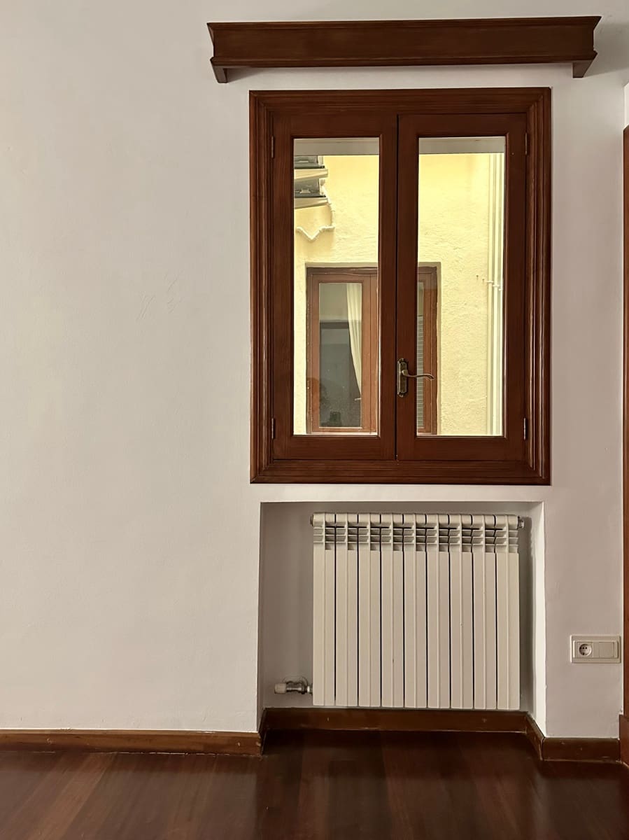 2 bedroom Apartment for rent in Palma de Mallorca - € 2,250 (Ref: 9833018)