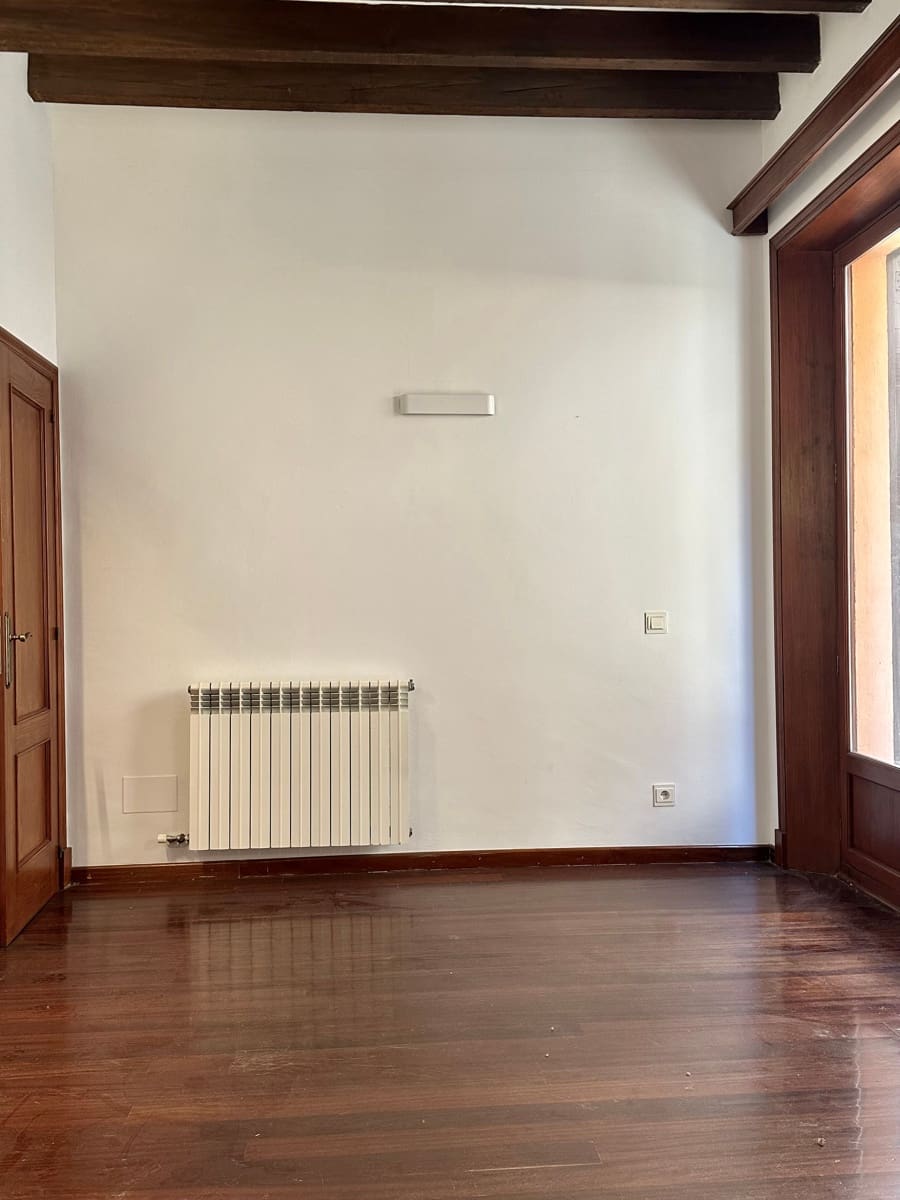 2 bedroom Apartment for rent in Palma de Mallorca - € 2,250 (Ref: 9833018)