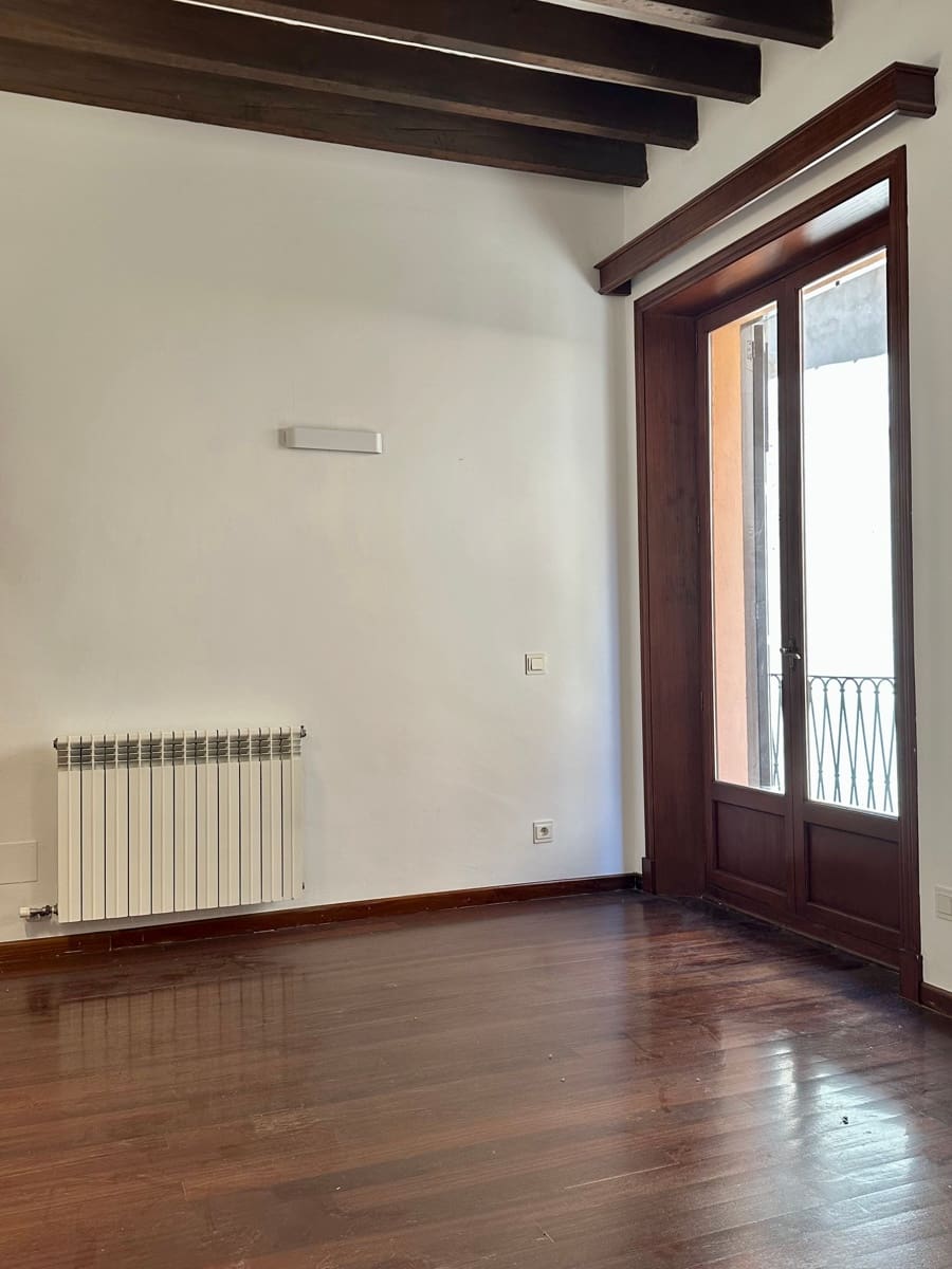 2 bedroom Apartment for rent in Palma de Mallorca - € 2,250 (Ref: 9833018)