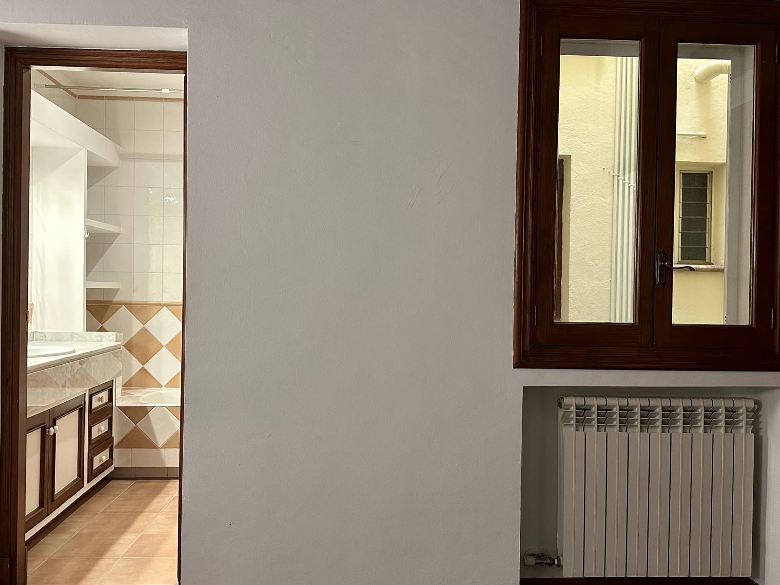 2 bedroom Apartment for rent in Palma de Mallorca - € 2,250 (Ref: 9833018)