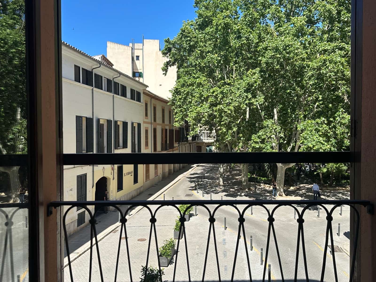 2 bedroom Apartment for rent in Palma de Mallorca - € 2,250 (Ref: 9833018)