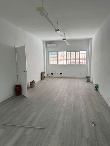 2 soveværelse Lejlighed til salg i Zona Puerto Deportivo, Fuengirola - € 220.000 (Ref: 9833076)