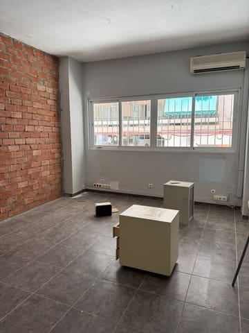 2 soveværelse Lejlighed til salg i Zona Puerto Deportivo, Fuengirola - € 220.000 (Ref: 9833076)