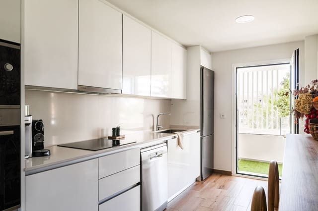 3 soverom Leilighet til salgs i Colinas del Limonar, Málaga by med svømmebasseng - € 950 000 (Ref: 9838405)