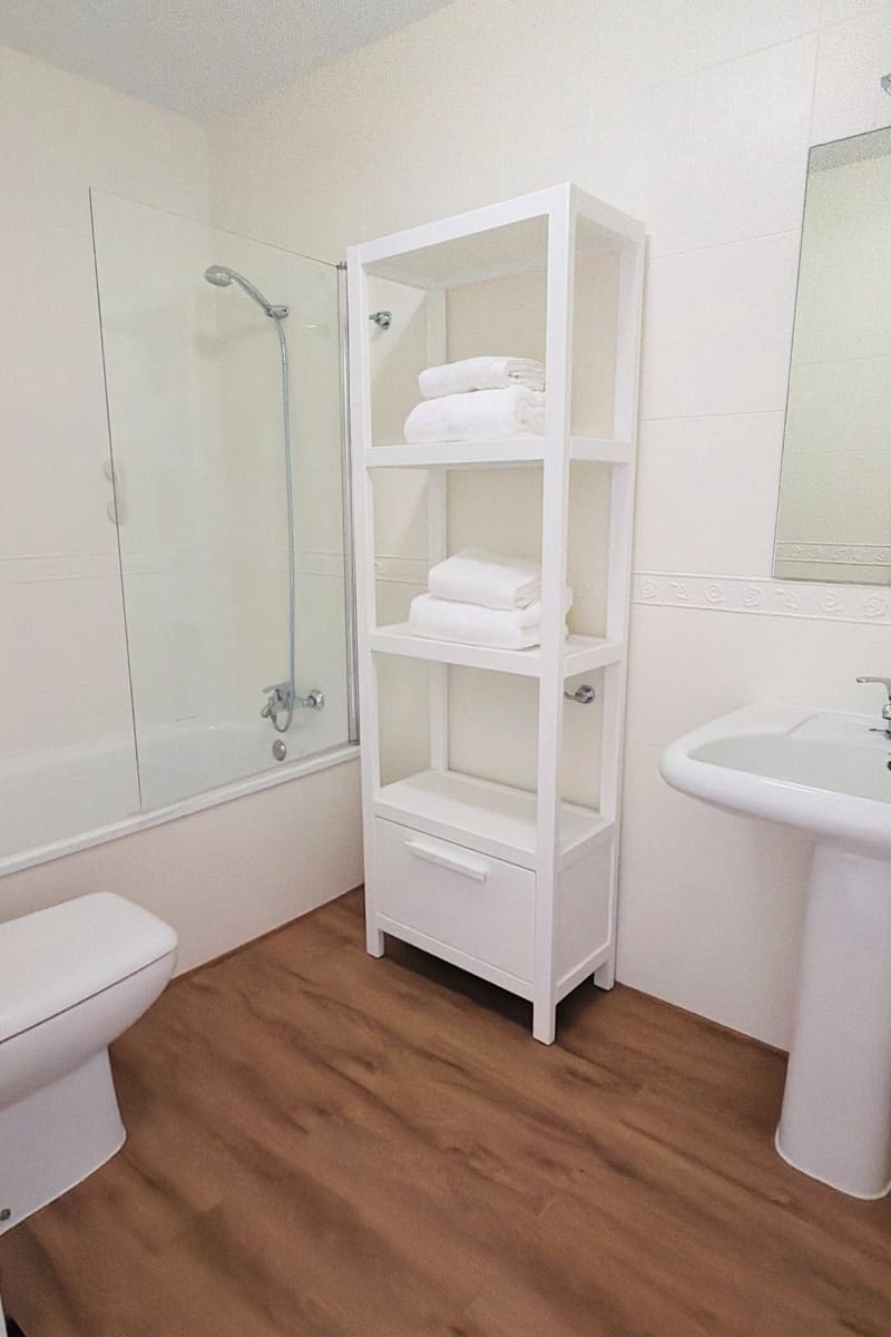2 bedroom Apartment for sale in Fuengirola with pool - € 385,000 (Ref: 9838655)